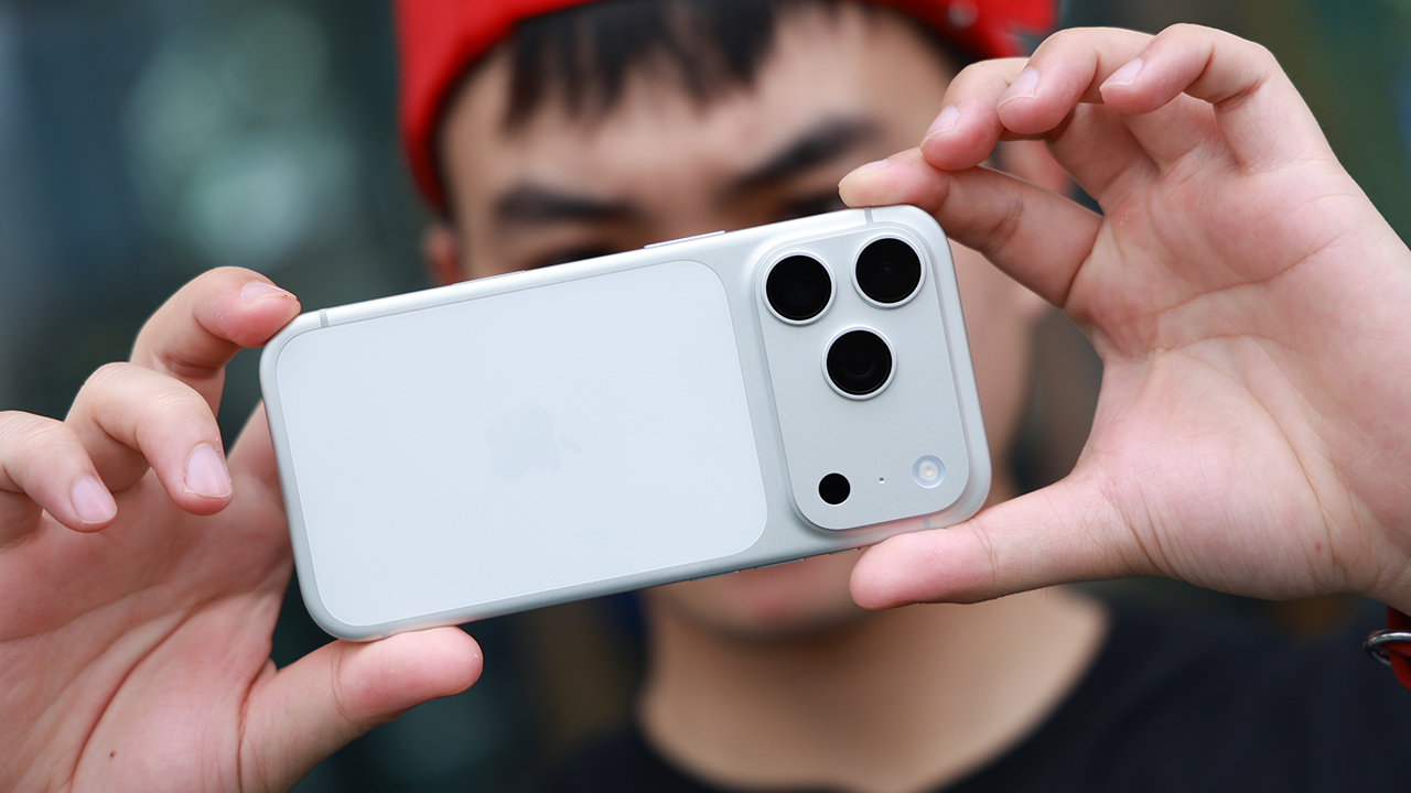 Trên tay iPhone 17 Pro