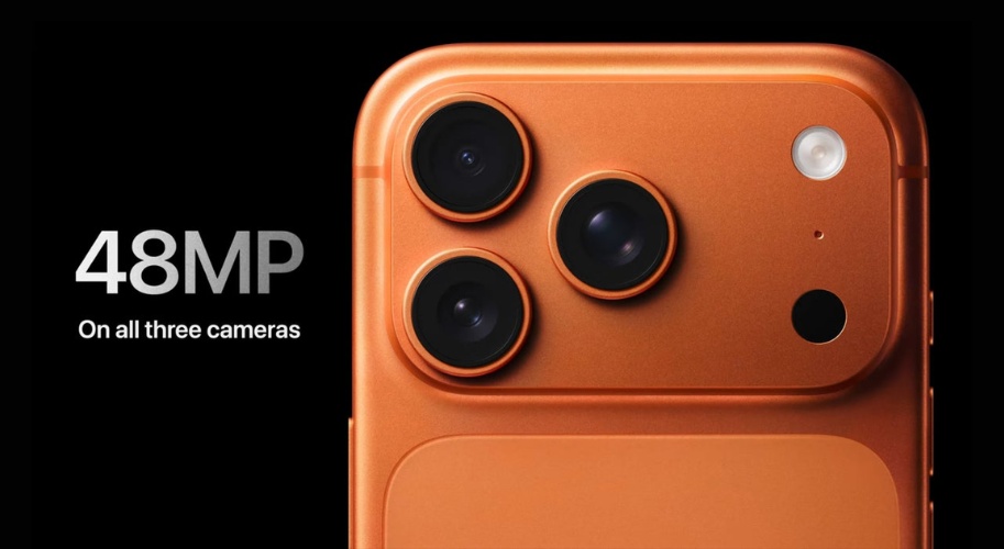 iPhone 17 Pro nổi bật với cụm 3 camera 48MP gồm camera chính, góc siêu rộng và telephoto với zoom quang học 8x