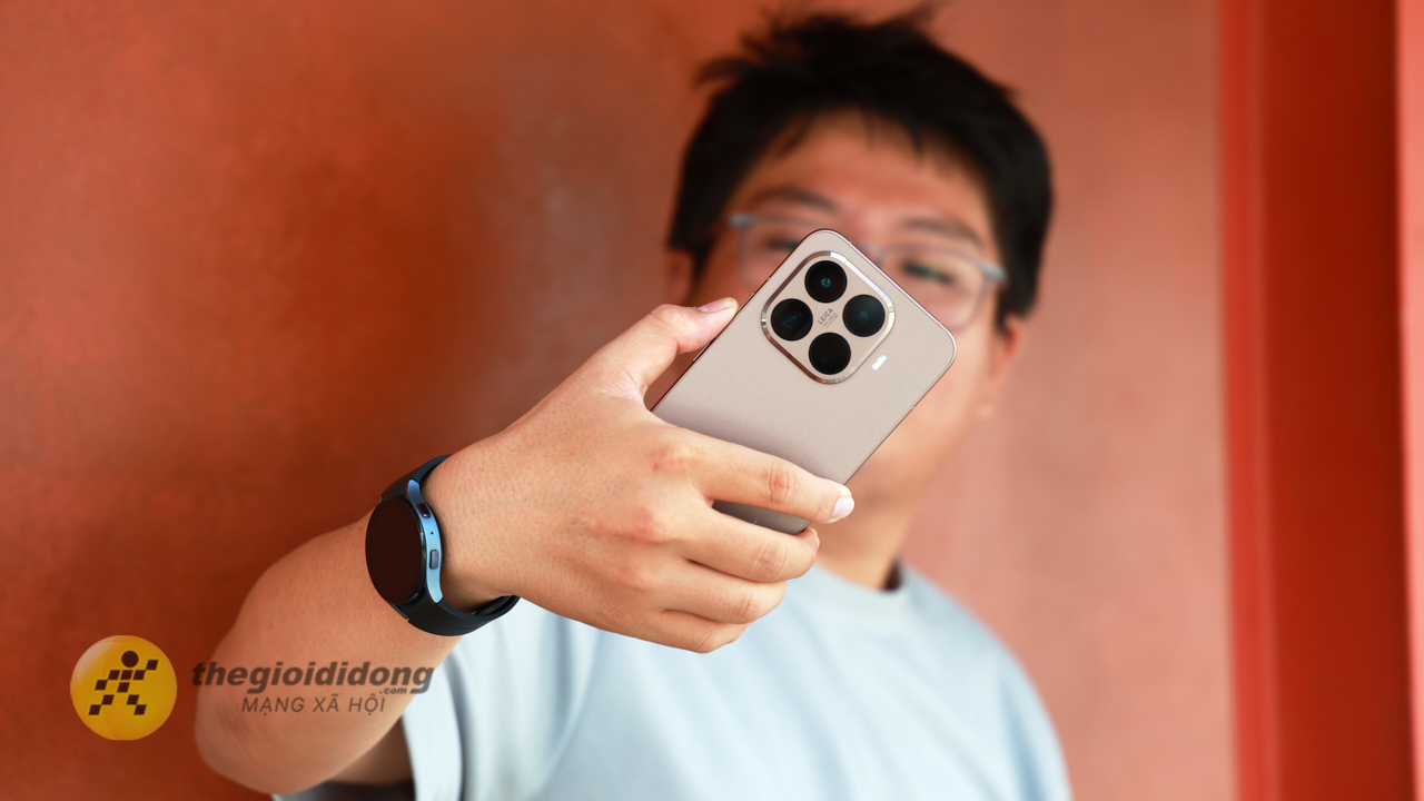Mở Hộp Và Trên Tay Xiaomi 15T Pro Mới Nhất: Thiết Kế Cao Cấp, Chip Dimensity 9400+, Camera Leica 50 Mp Mở Hộp Và Trên Tay Xiaomi 15T Pro Mới Nhất: Thiết Kế Cao Cấp, Chip Dimensity 9400+, Camera Leica 50 Mp