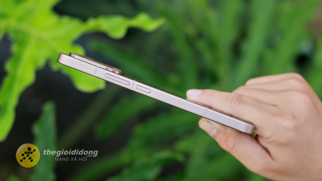 Mở Hộp Và Trên Tay Xiaomi 15T Pro Mới Nhất: Thiết Kế Cao Cấp, Chip Dimensity 9400+, Camera Leica 50 Mp Mở Hộp Và Trên Tay Xiaomi 15T Pro Mới Nhất: Thiết Kế Cao Cấp, Chip Dimensity 9400+, Camera Leica 50 Mp