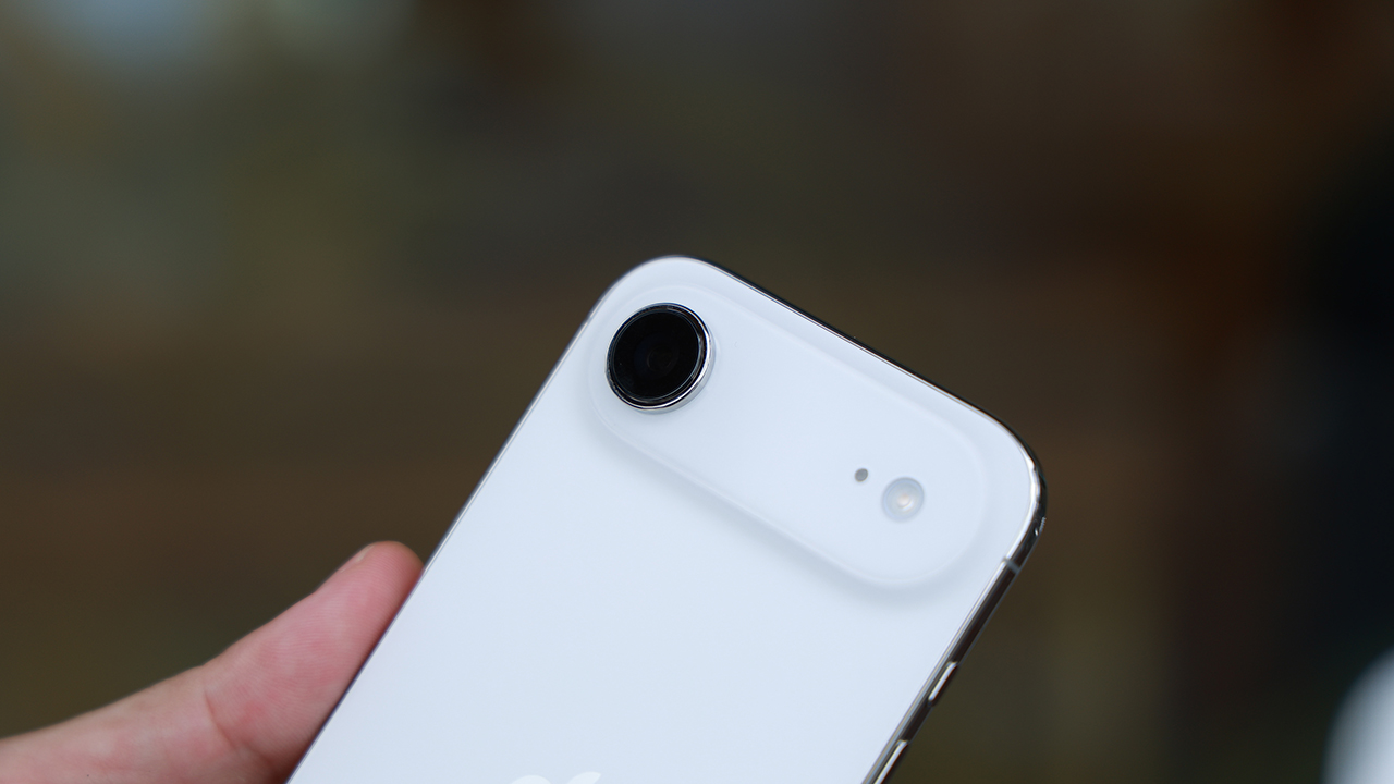 iPhone Air có mấy camera