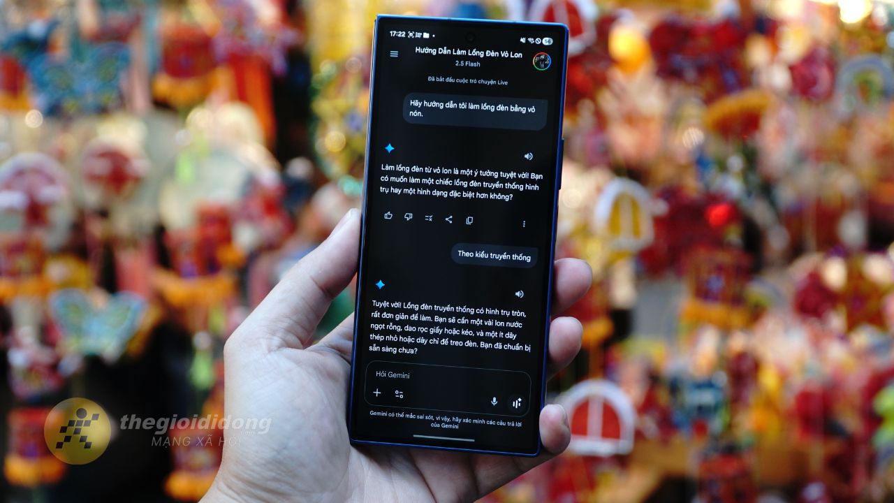 Xuống đường dạo phố, “Gập mở khoảnh khắc nào nhiệt” cùng Samsung Galaxy Z Fold7