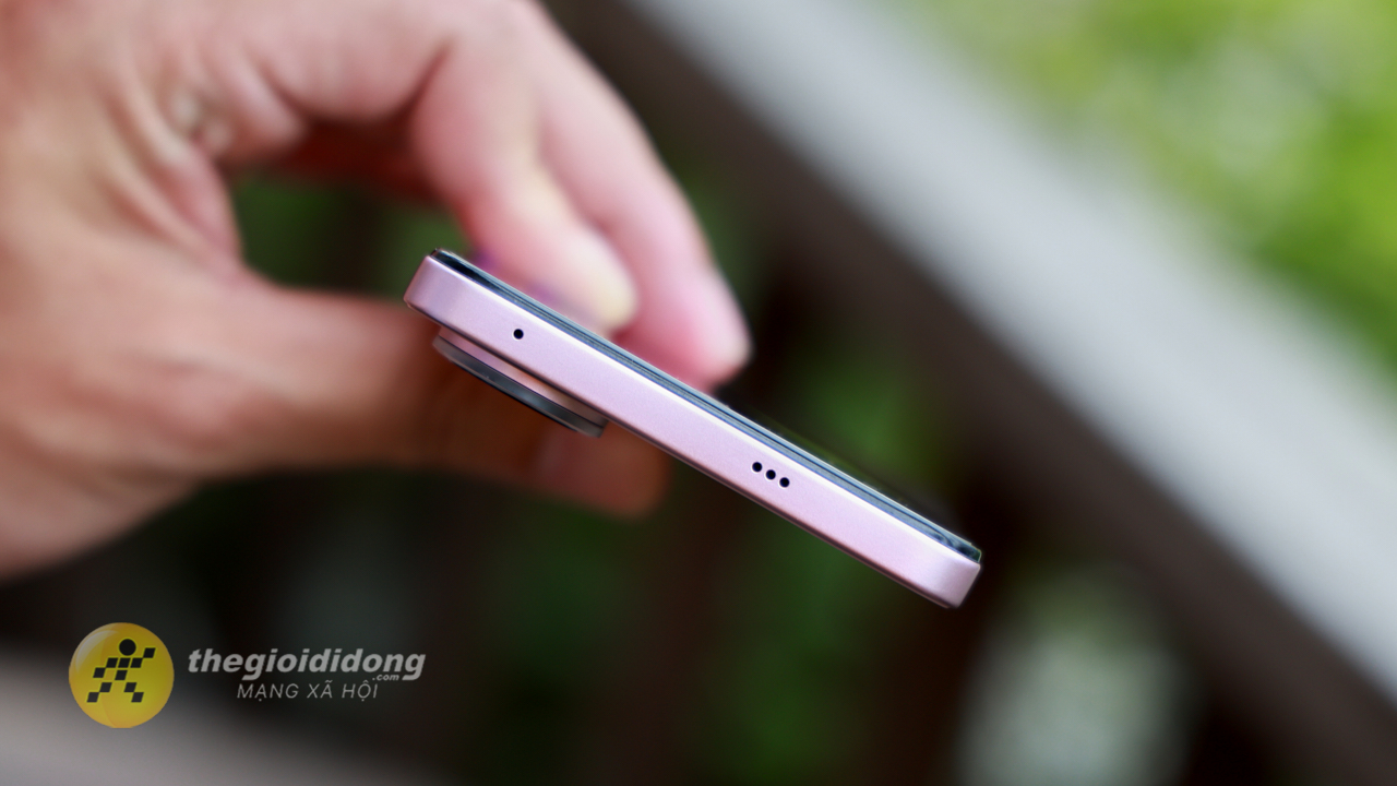 Trên Tay Vivo V60 Lite 5G: Thiết Kế Đẹp, Vi Xử Lý Mediatek Dimensity 7360, Pin Lớn 6.500 Mah Trên Tay Vivo V60 Lite 5G: Thiết Kế Đẹp, Vi Xử Lý Mediatek Dimensity 7360, Pin Lớn 6.500 Mah