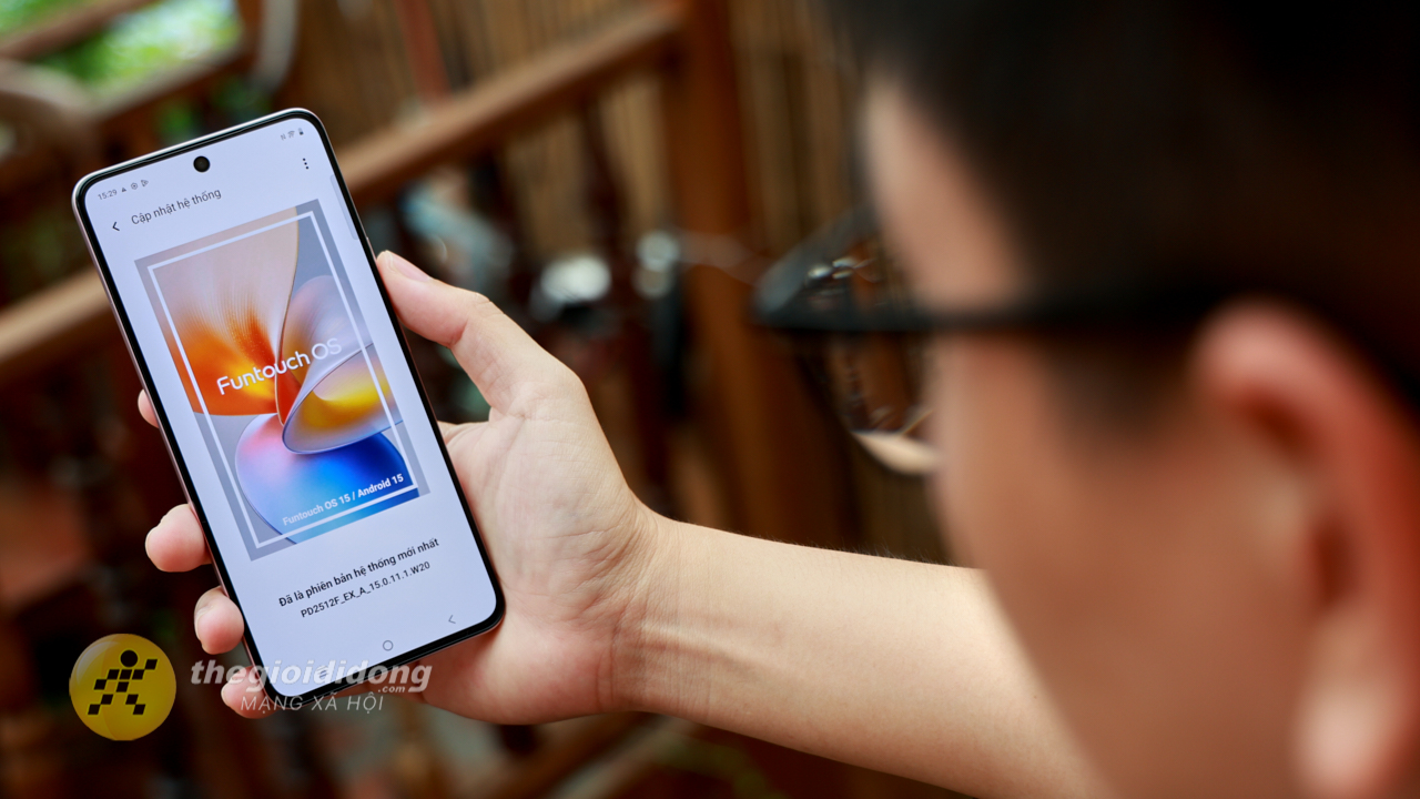Trên Tay Vivo V60 Lite 5G: Thiết Kế Đẹp, Vi Xử Lý Mediatek Dimensity 7360, Pin Lớn 6.500 Mah Trên Tay Vivo V60 Lite 5G: Thiết Kế Đẹp, Vi Xử Lý Mediatek Dimensity 7360, Pin Lớn 6.500 Mah