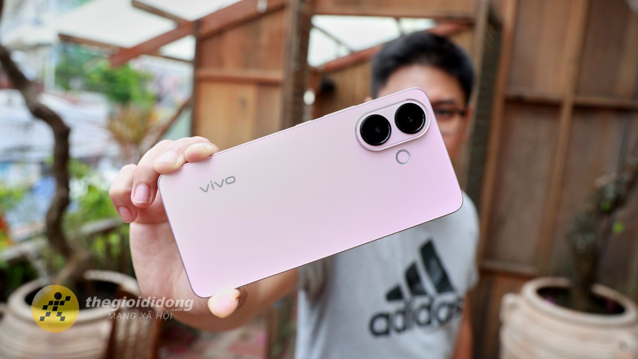 Trên Tay Vivo V60 Lite 5G: Thiết Kế Đẹp, Vi Xử Lý Mediatek Dimensity 7360, Pin Lớn 6.500 Mah Trên Tay Vivo V60 Lite 5G: Thiết Kế Đẹp, Vi Xử Lý Mediatek Dimensity 7360, Pin Lớn 6.500 Mah