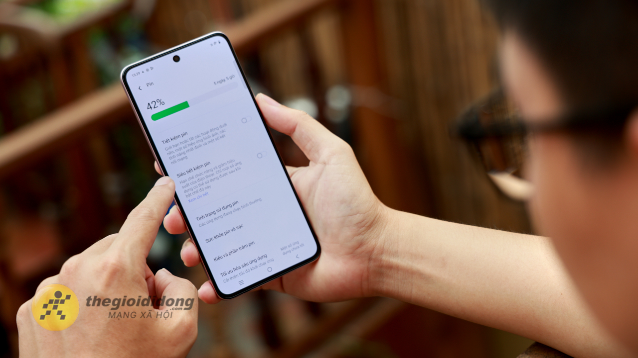 Trên Tay Vivo V60 Lite 5G: Thiết Kế Đẹp, Vi Xử Lý Mediatek Dimensity 7360, Pin Lớn 6.500 Mah Trên Tay Vivo V60 Lite 5G: Thiết Kế Đẹp, Vi Xử Lý Mediatek Dimensity 7360, Pin Lớn 6.500 Mah