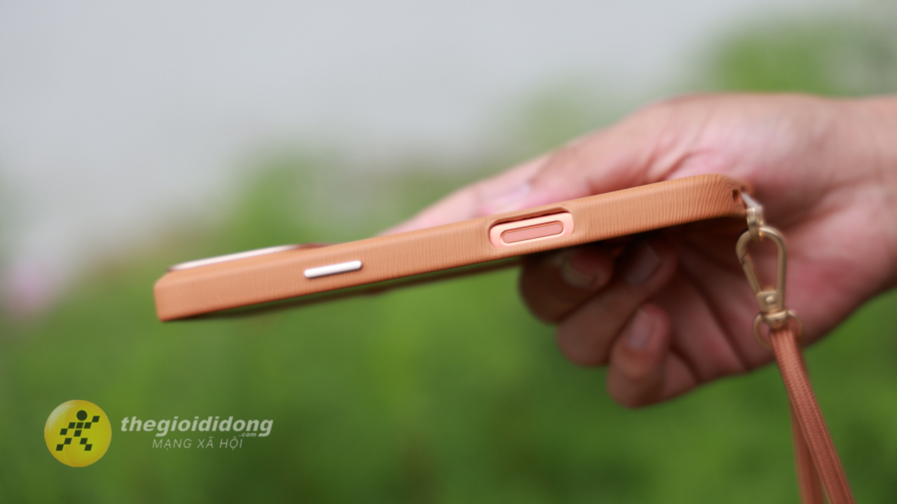 Trên Tay Ốp Lưng Uniq Cho Iphone 17 Pro Max: Nhiều Lựa Chọn, Đủ Phong Cách, Sang Xịn Mịn Trên Tay Ốp Lưng Uniq Cho Iphone 17 Pro Max: Nhiều Lựa Chọn, Đủ Phong Cách, Sang Xịn Mịn