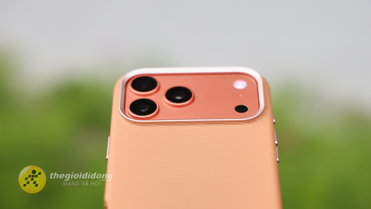 Trên Tay Ốp Lưng Uniq Cho Iphone 17 Pro Max: Nhiều Lựa Chọn, Đủ Phong Cách, Sang Xịn Mịn Trên Tay Ốp Lưng Uniq Cho Iphone 17 Pro Max: Nhiều Lựa Chọn, Đủ Phong Cách, Sang Xịn Mịn