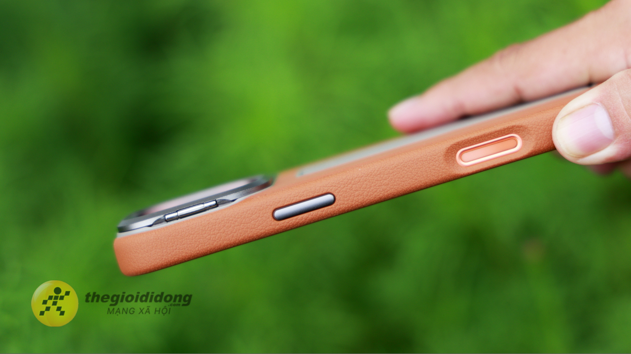 Ốp Lưng Uniq Heldro Pro Cho Iphone 17 Pro Max Ốp Lưng Uniq Heldro Pro Cho Iphone 17 Pro Max