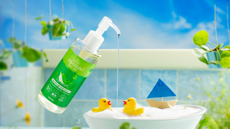 Gel tắm gội thảo dược Yoosun Rau má