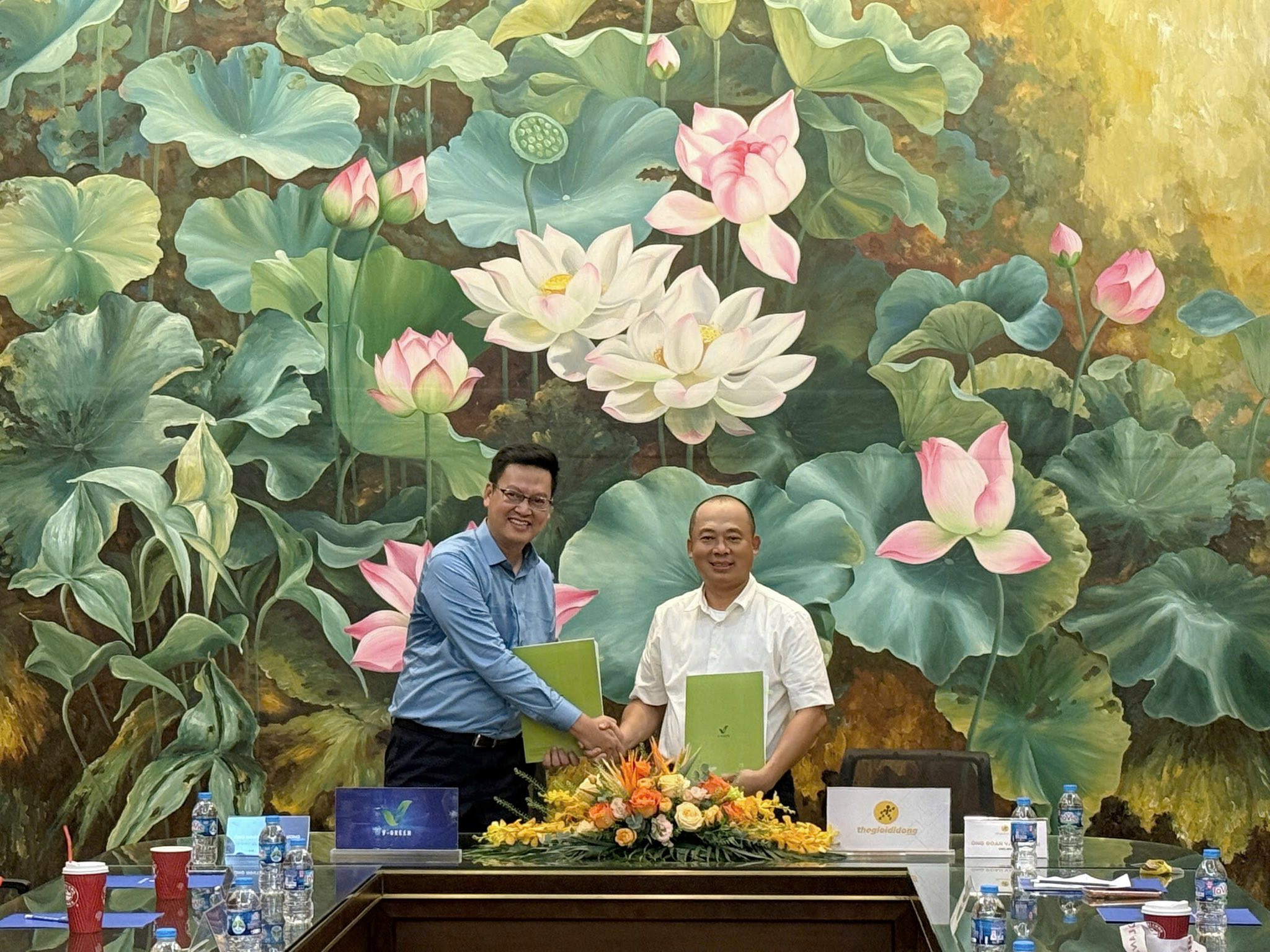 Thế Giới Di Động Và V-Green Thế Giới Di Động Và V-Green