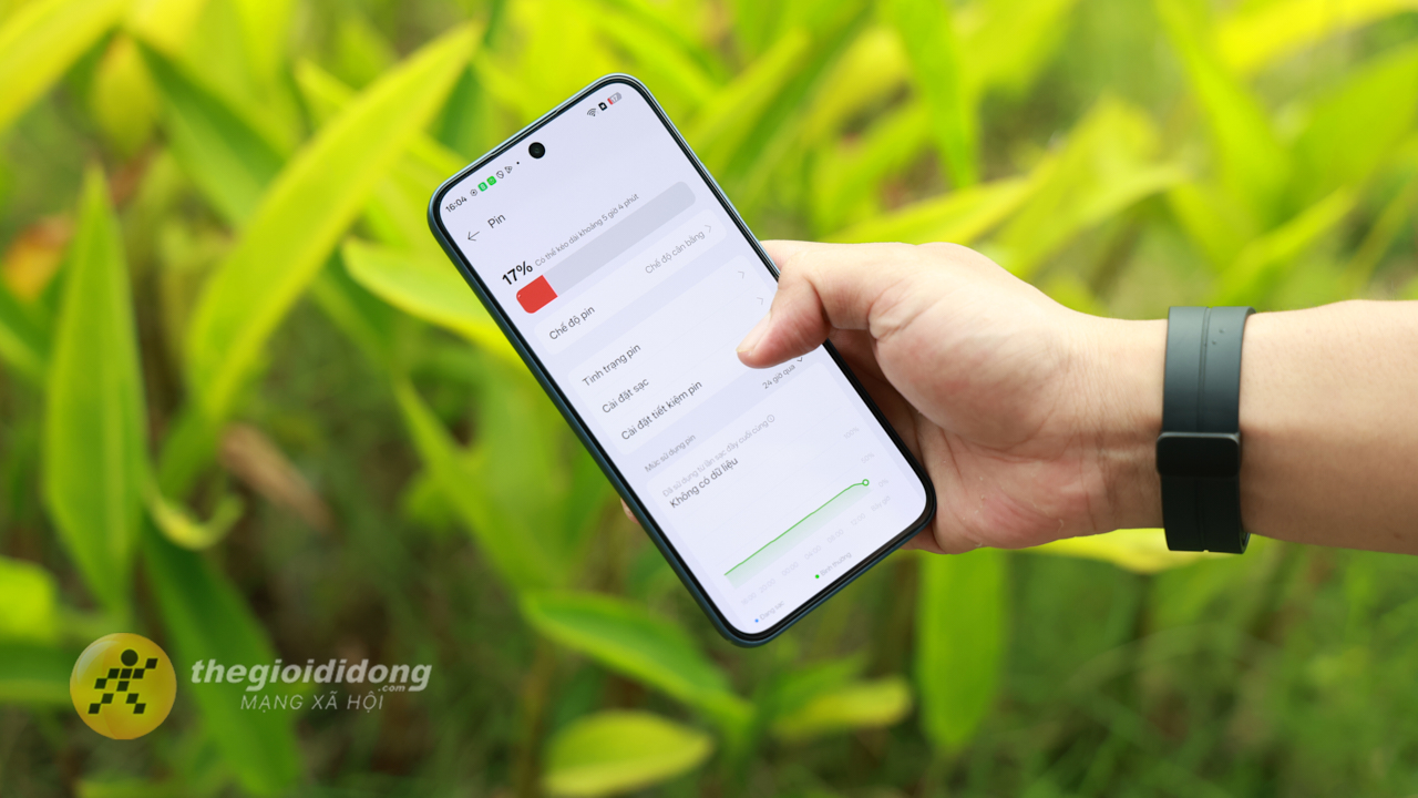 Trên Tay Oppo A6 Pro 5G: Thiết Kế Mới, Màn Amoled, Chip Dimensity 6300 Trên Tay Oppo A6 Pro 5G: Thiết Kế Mới, Màn Amoled, Chip Dimensity 6300
