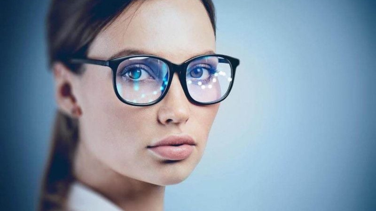 K&iacute;nh chống &aacute;nh s&aacute;ng xanh gi&uacute;p giảm nhạy cảm với &aacute;nh s&aacute;ng