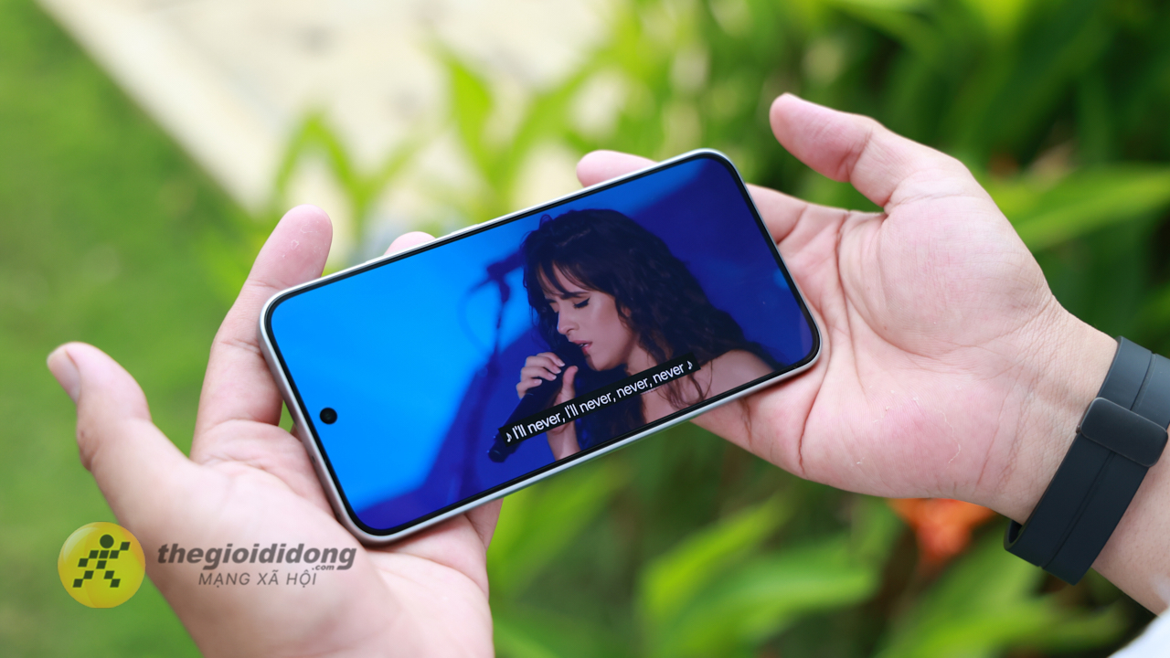 Đánh giá OPPO A6 Pro: Màn hình đẹp, chip Helio G100 chơi Liên Quân tốt, pin trâu 7.000 mAh
