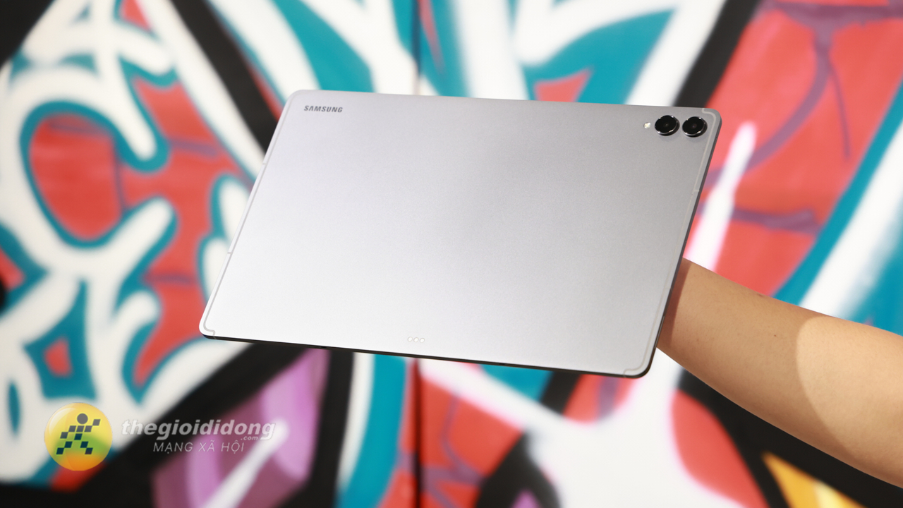 Trên Tay Samsung Galaxy Tab S11 Ultra: Siêu Mỏng 5.1 Mm, Chip Dimensity 9400+ Mạnh Mẽ Trên Tay Samsung Galaxy Tab S11 Ultra: Siêu Mỏng 5.1 Mm, Chip Dimensity 9400+ Mạnh Mẽ