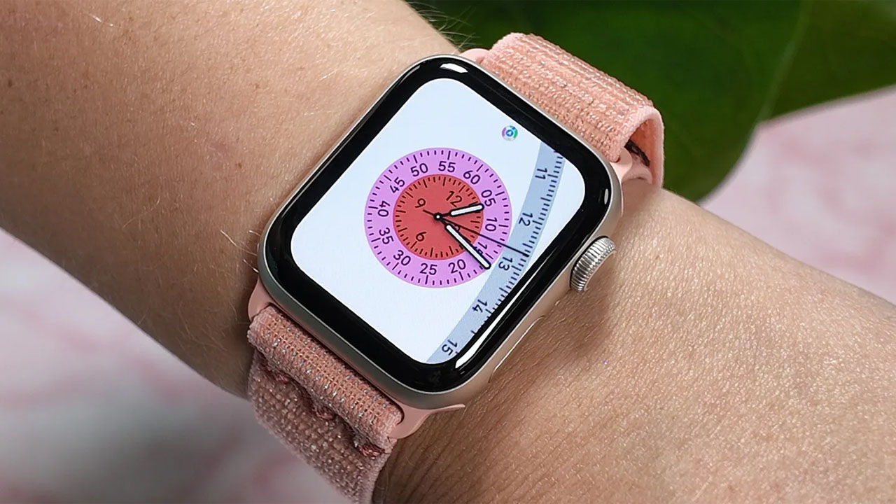 Apple Watch SE 3 chỉ từ 6.99 triệu, quà 20/10 cực si mê cho chị em