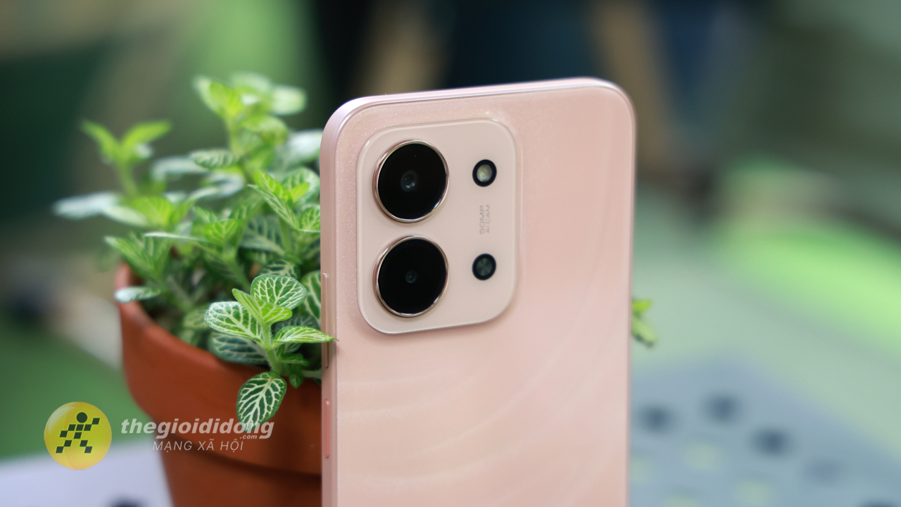 Trên tay Xiaomi Redmi 15C: Bản rút gọn của Redmi 15, chip Helio G81, pin 6.000 mAh Trên tay Xiaomi Redmi 15C: Bản rút gọn của Redmi 15, chip Helio G81, pin 6.000 mAh