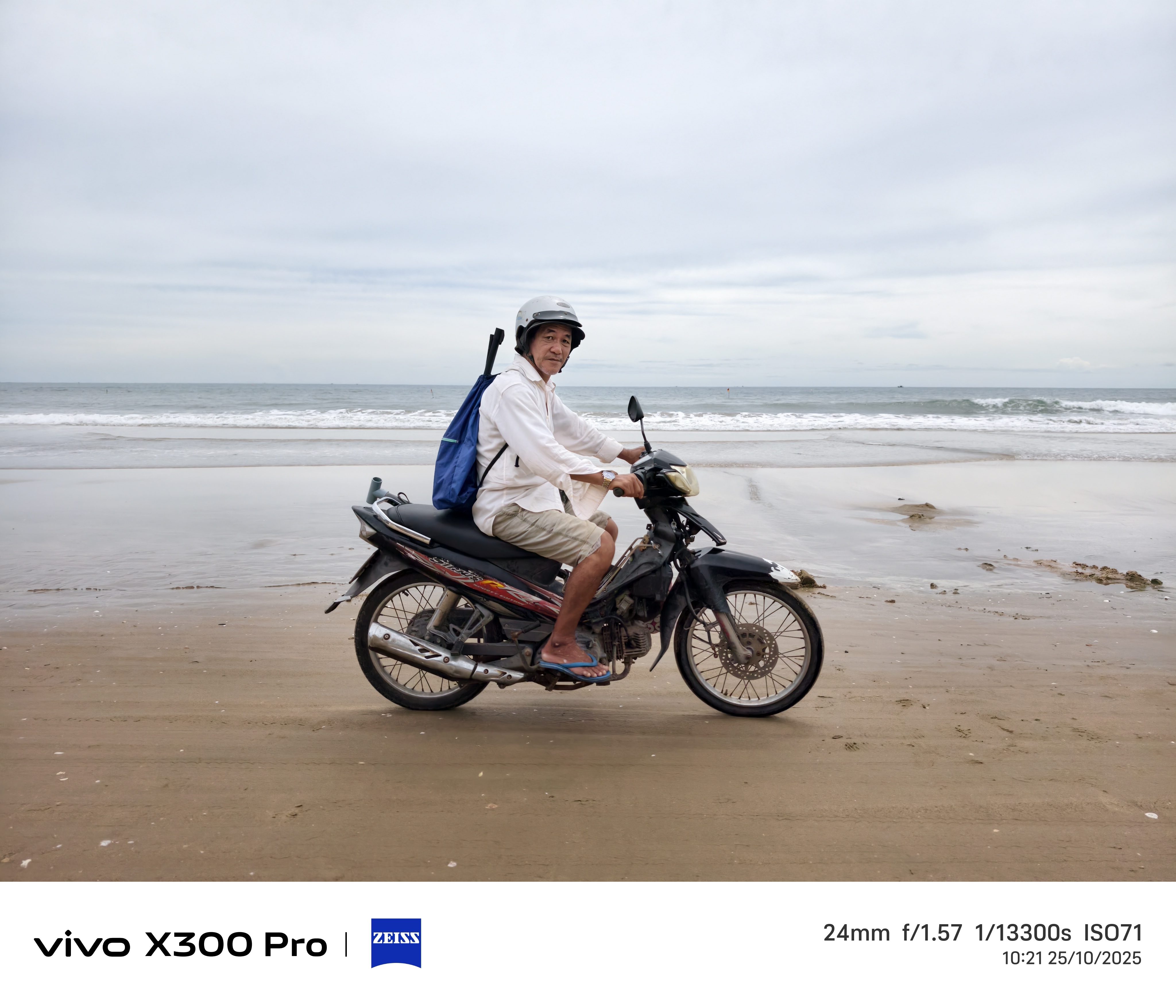 Trên Tay Vivo X300 Pro Tại Việt Nam Và Bộ Photographer Kit Đầy Đủ Trên Tay Vivo X300 Pro Tại Việt Nam Và Bộ Photographer Kit Đầy Đủ