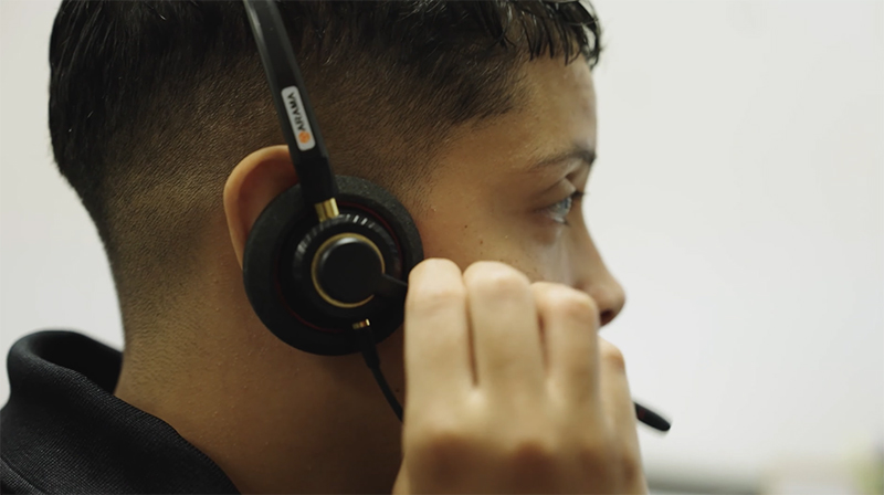 Liên hệ tổng đài 1800-588-889 để được hỗ trợ nhanh nhất Liên hệ tổng đài 1800-588-889 để được hỗ trợ nhanh nhất