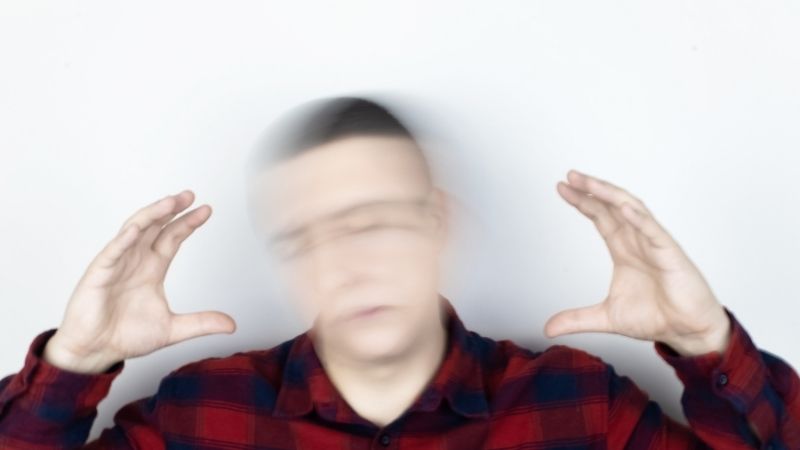 Một số t&aacute;c dụng phụ c&oacute; thể gặp như ch&oacute;ng mặt, hoa mắt, buồn n&ocirc;n