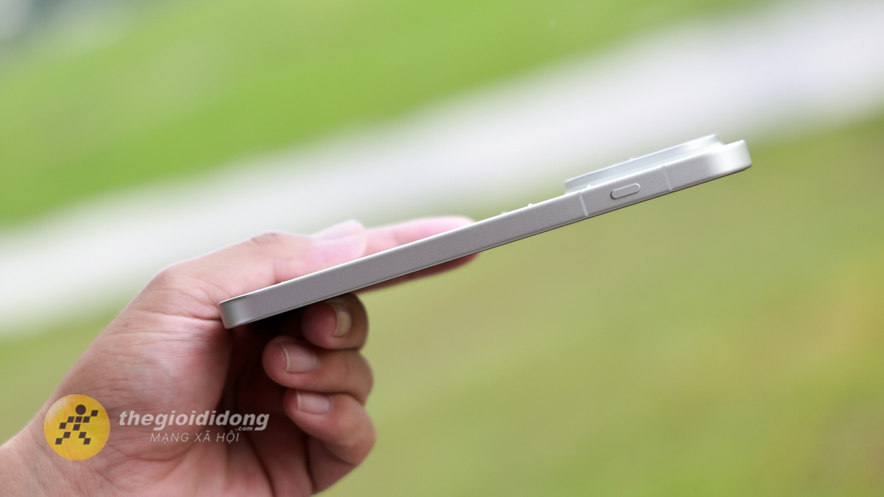 Trên Tay Oppo Find X9 Pro: Thiết Kế Cao Cấp, Camera Hasselblad, Pin Khủng 7.500 Mah Trên Tay Oppo Find X9 Pro: Thiết Kế Cao Cấp, Camera Hasselblad, Pin Khủng 7.500 Mah