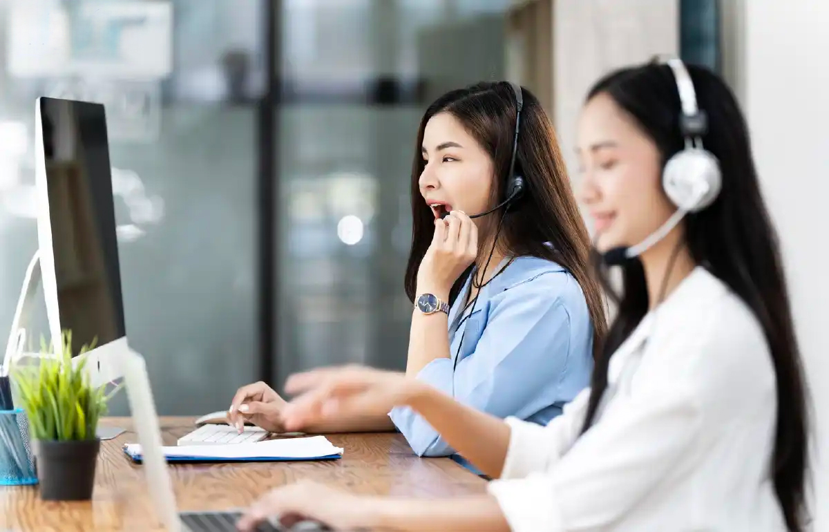 Khi liên hệ tổng đài bảo hành Điện máy XANH bạn sẽ được nhân viên chăm sóc khách hàng sẽ hỗ trợ tận tình