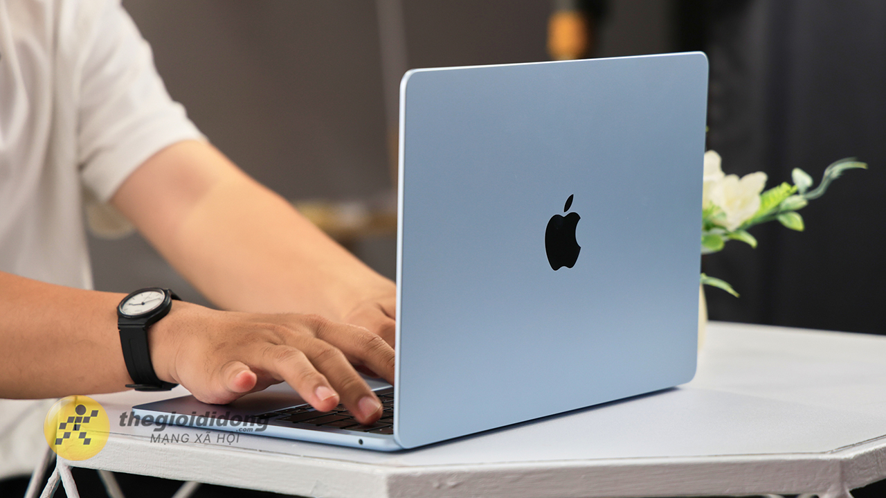 Macbook Air M4 Giá Chỉ Từ 25.29 Triệu