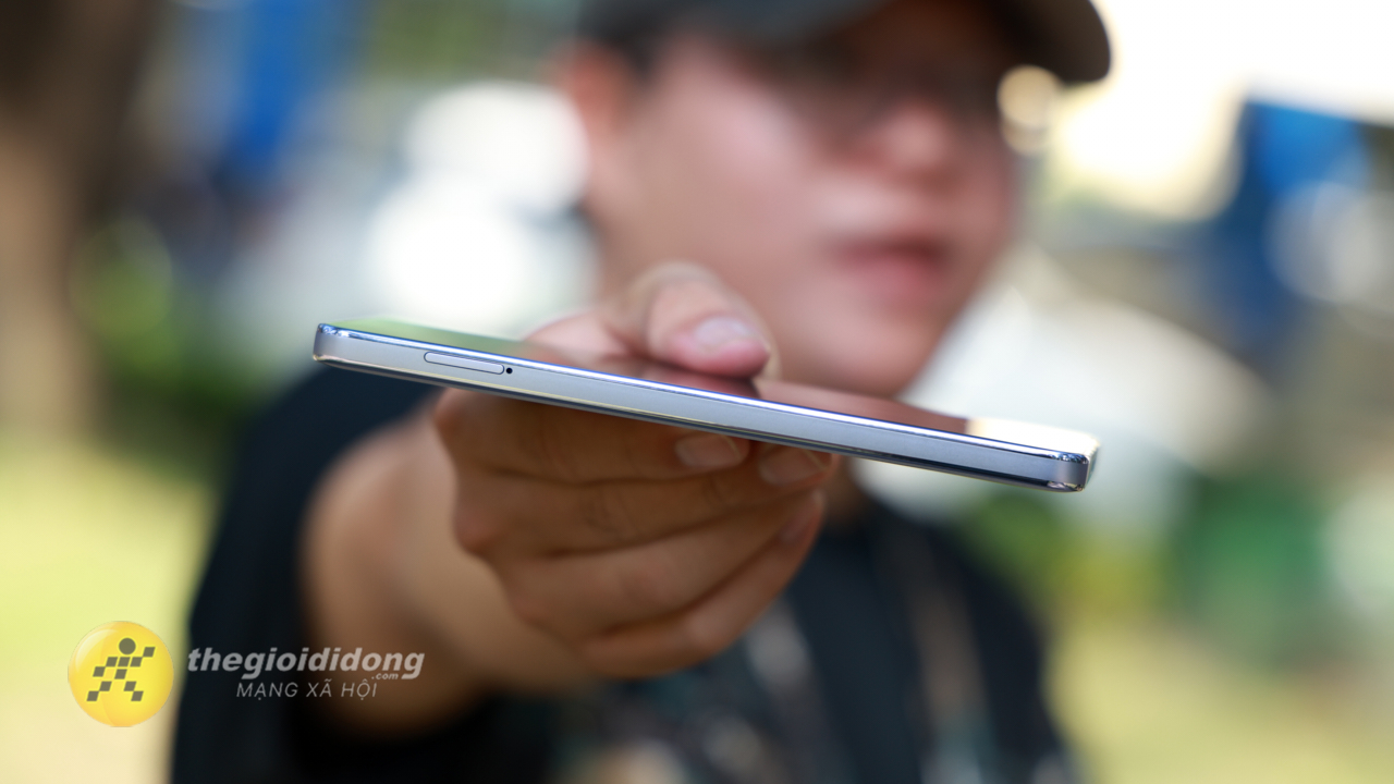 Trên tay motorola G85 Power 5G: Giá cực tốt, màn hình P-OLED 1.5k và Dimensity 7300 mạnh mẽ Trên tay motorola G85 Power 5G: Giá cực tốt, màn hình P-OLED 1.5k và Dimensity 7300 mạnh mẽ