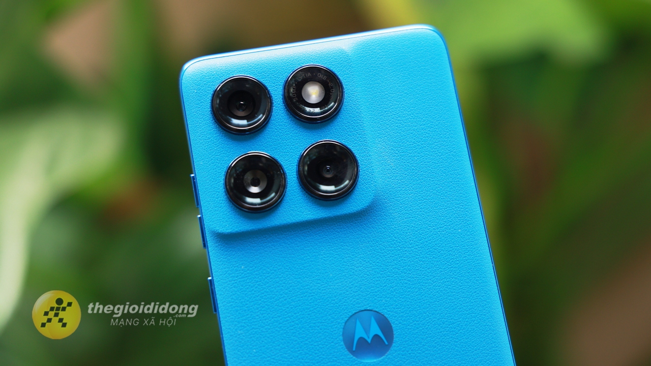 Trên Tay Motorola Edge 60 Fusion: Thiết Kế Cong Tràn, Màn Hình P-Oled Xuất Sắc, Chip Dimensity 7400 Mạnh Mẽ Trên Tay Motorola Edge 60 Fusion: Thiết Kế Cong Tràn, Màn Hình P-Oled Xuất Sắc, Chip Dimensity 7400 Mạnh Mẽ