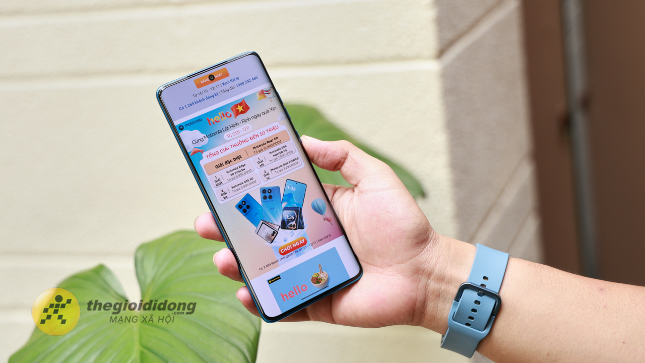 Trên Tay Motorola Edge 60 Fusion: Thiết Kế Cong Tràn, Màn Hình P-Oled Xuất Sắc, Chip Dimensity 7400 Mạnh Mẽ Trên Tay Motorola Edge 60 Fusion: Thiết Kế Cong Tràn, Màn Hình P-Oled Xuất Sắc, Chip Dimensity 7400 Mạnh Mẽ