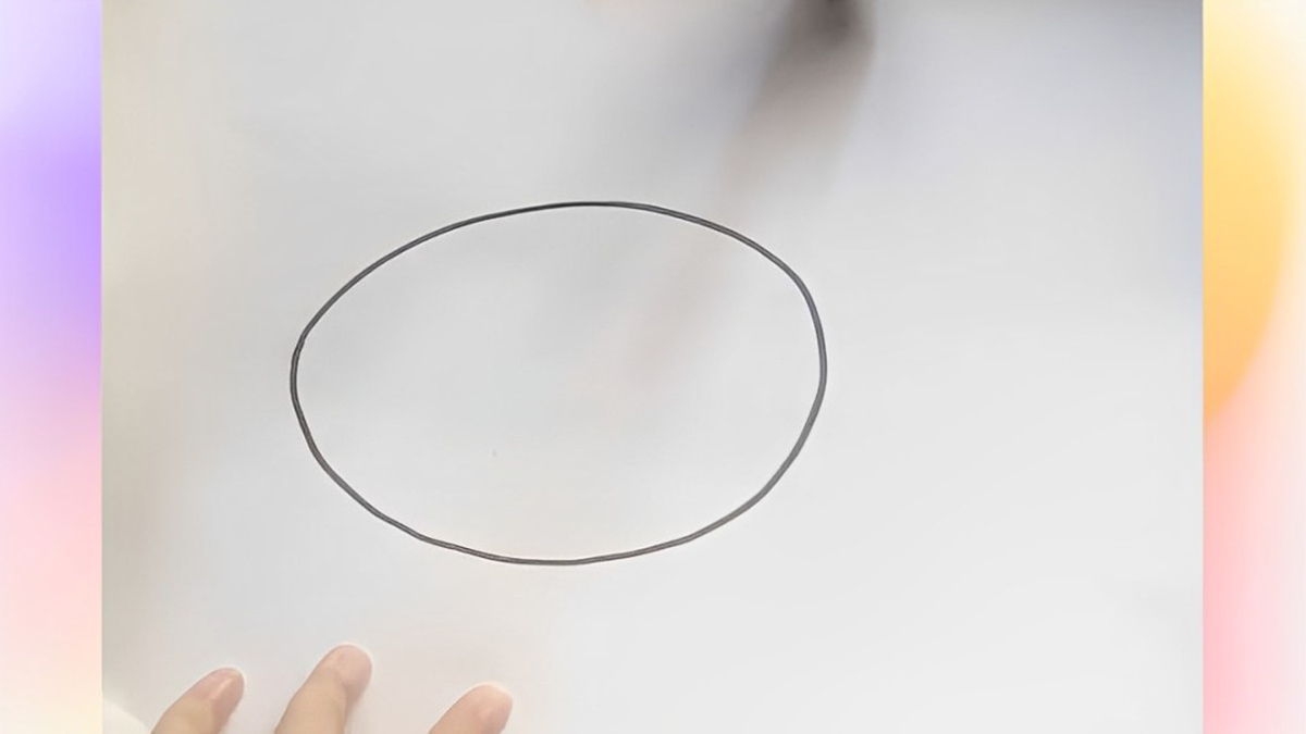 Bước 1: Vẽ thân cá