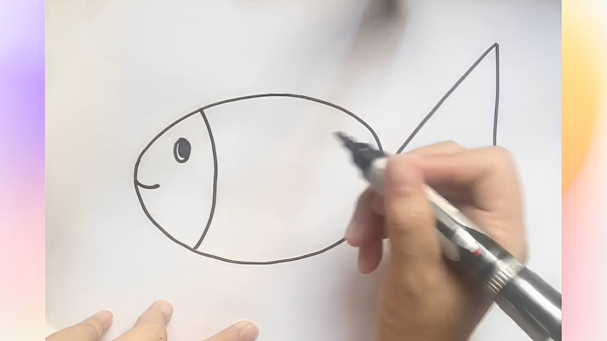 Bước 1: Vẽ thân cá