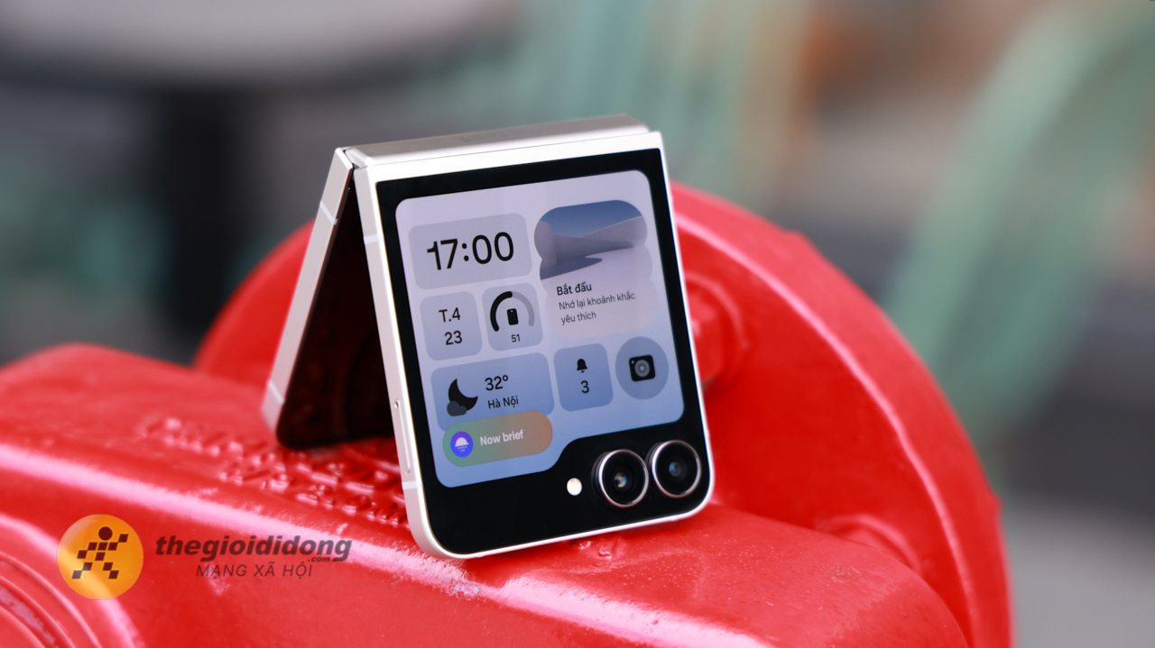 Có Nên Mua Samsung Galaxy Z Flip7 Fe Khi Mà Giá Chỉ Còn Hơn 15 Triệu Mà Thôi?