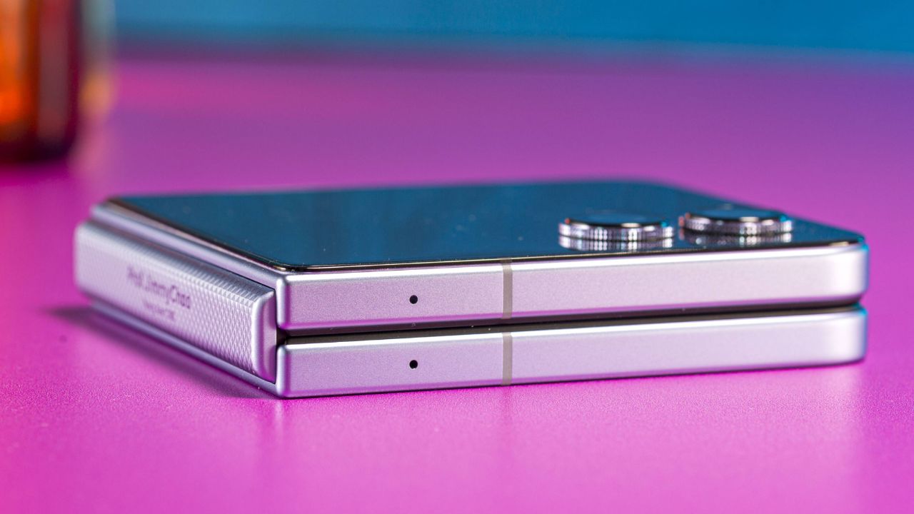 Trên Tay Honor Magic V Flip 2: Phiên Bản Đặc Biệt Siêu Đẹp, Snapdragon 8 Gen 3 Và Pin 5.500 Mah Trên Tay Honor Magic V Flip 2: Phiên Bản Đặc Biệt Siêu Đẹp, Snapdragon 8 Gen 3 Và Pin 5.500 Mah