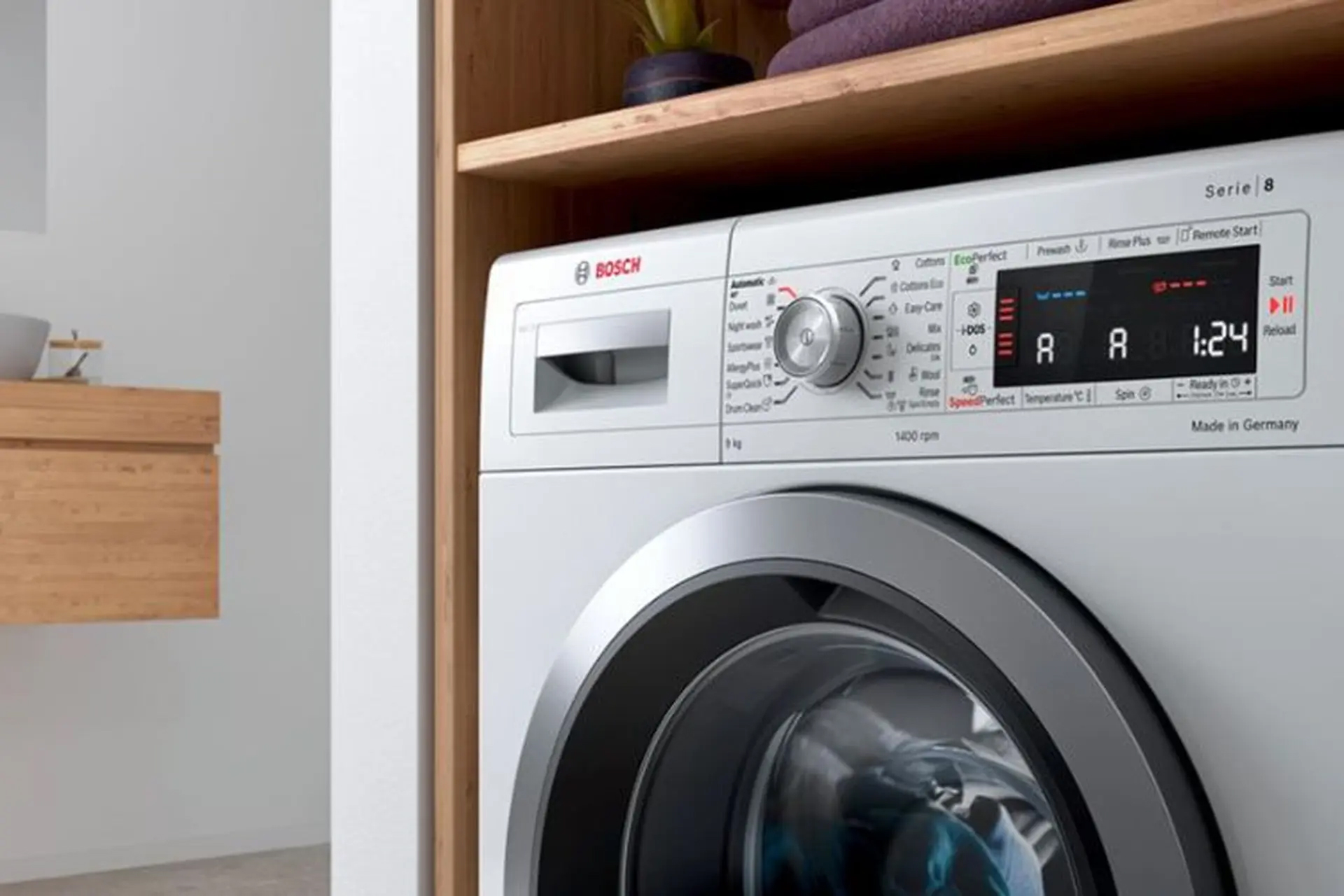 Máy giặt không khởi động thường do lỏng phích cắm, mất điện, cửa chưa đóng kín hoặc lỗi bo mạch