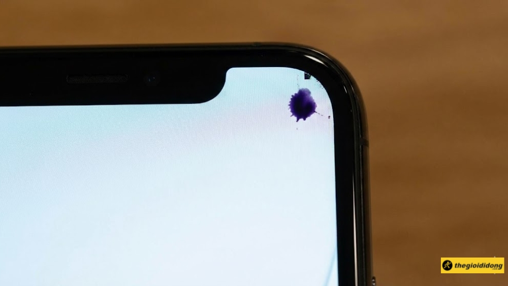 M&agrave;n h&igrave;nh iPhone bị lem mực