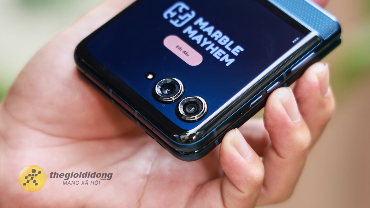 Đánh Giá Motorola Razr 60 5G: Có Mới Mẻ, Nhưng Vẫn Thiếu Chút Xíu Để Hoàn Hảo