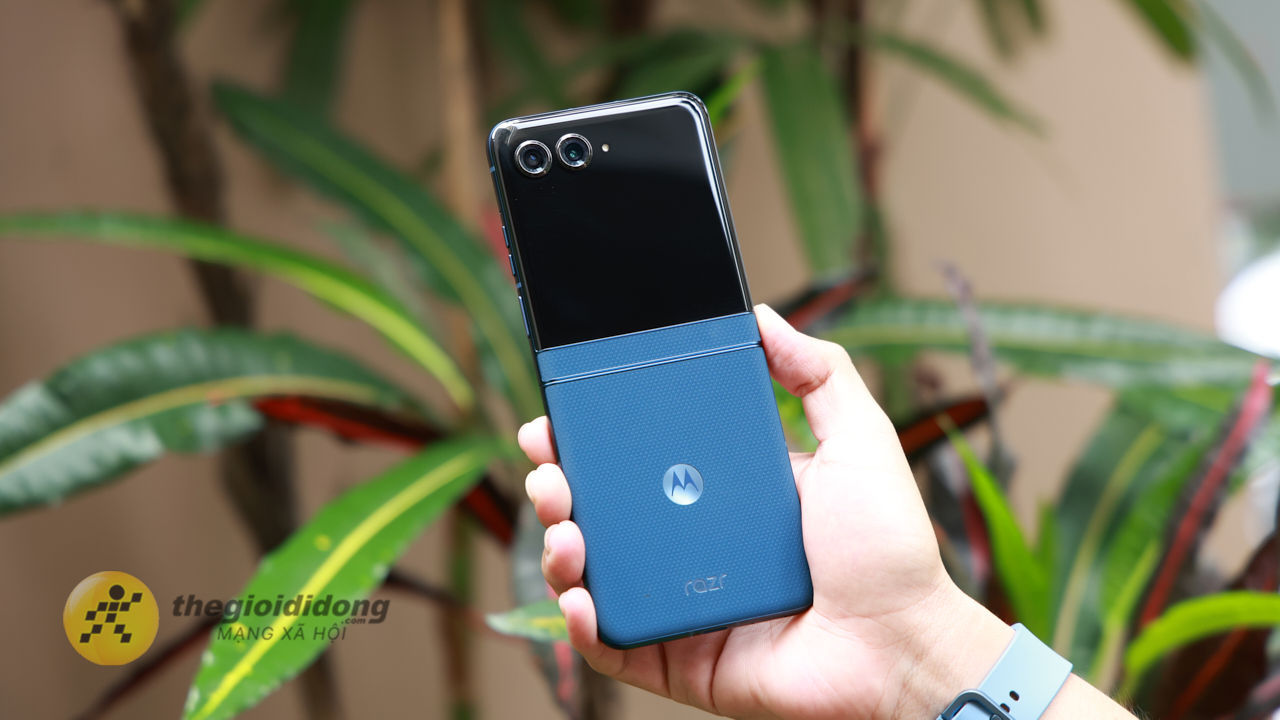 Giảm Liền 1 Triệu, Mua Ngay Motorola Razr 60 5G