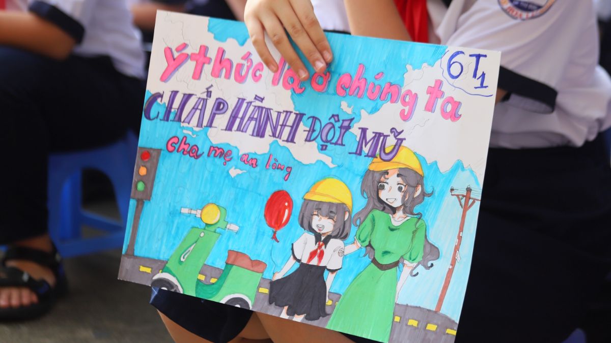 Tranh mẫu an toàn giao thông ý nghĩa