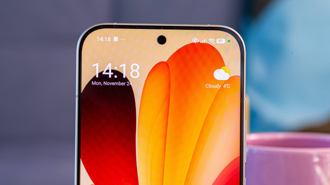 Trên Tay Poco F8 Ultra: Flagship Giá Rẻ Với Snapdragon 8 Elite Gen 5, Camera Leica 50 Mp Và Pin 6.500 Mah Trên Tay Poco F8 Ultra: Flagship Giá Rẻ Với Snapdragon 8 Elite Gen 5, Camera Leica 50 Mp Và Pin 6.500 Mah