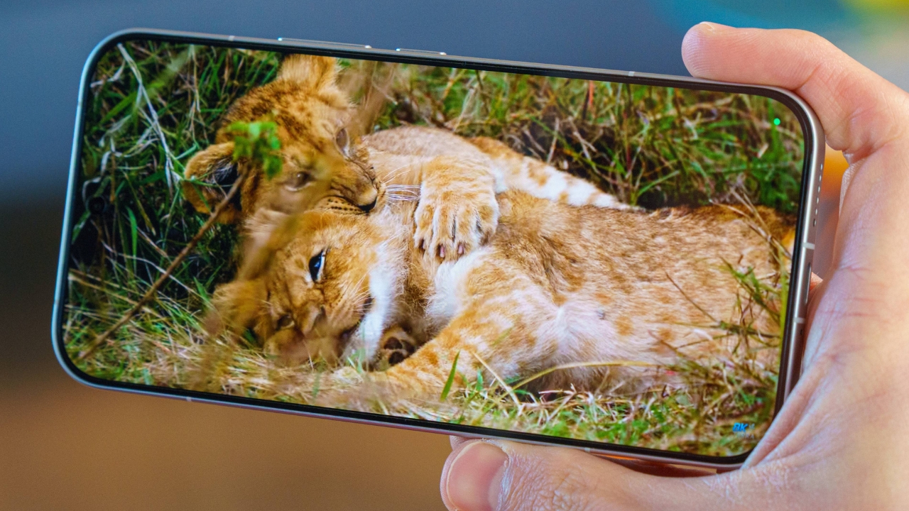 Trên Tay Poco F8 Ultra: Flagship Giá Rẻ Với Snapdragon 8 Elite Gen 5, Camera Leica 50 Mp Và Pin 6.500 Mah Trên Tay Poco F8 Ultra: Flagship Giá Rẻ Với Snapdragon 8 Elite Gen 5, Camera Leica 50 Mp Và Pin 6.500 Mah