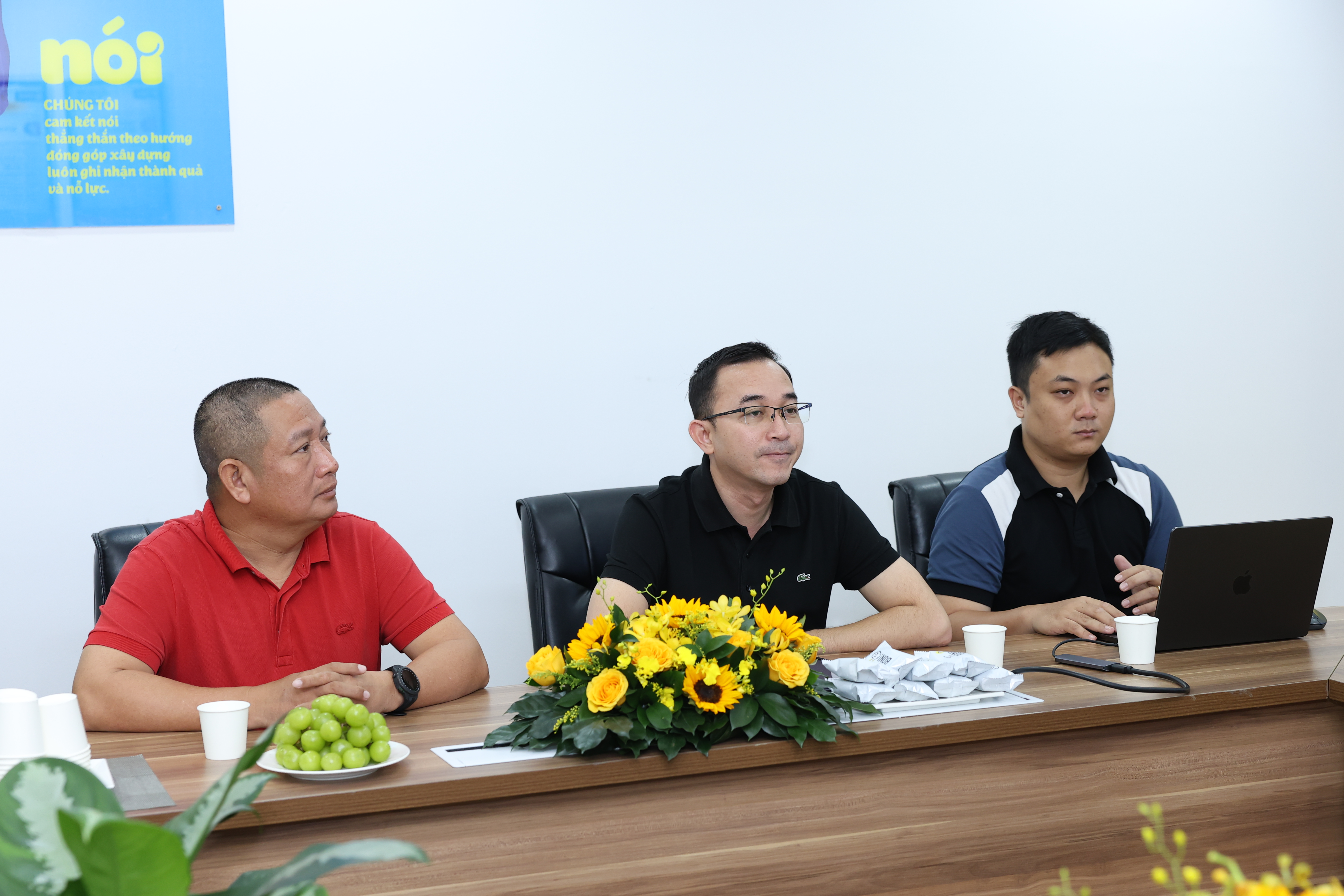 Thế Giới Di Động Và Realme