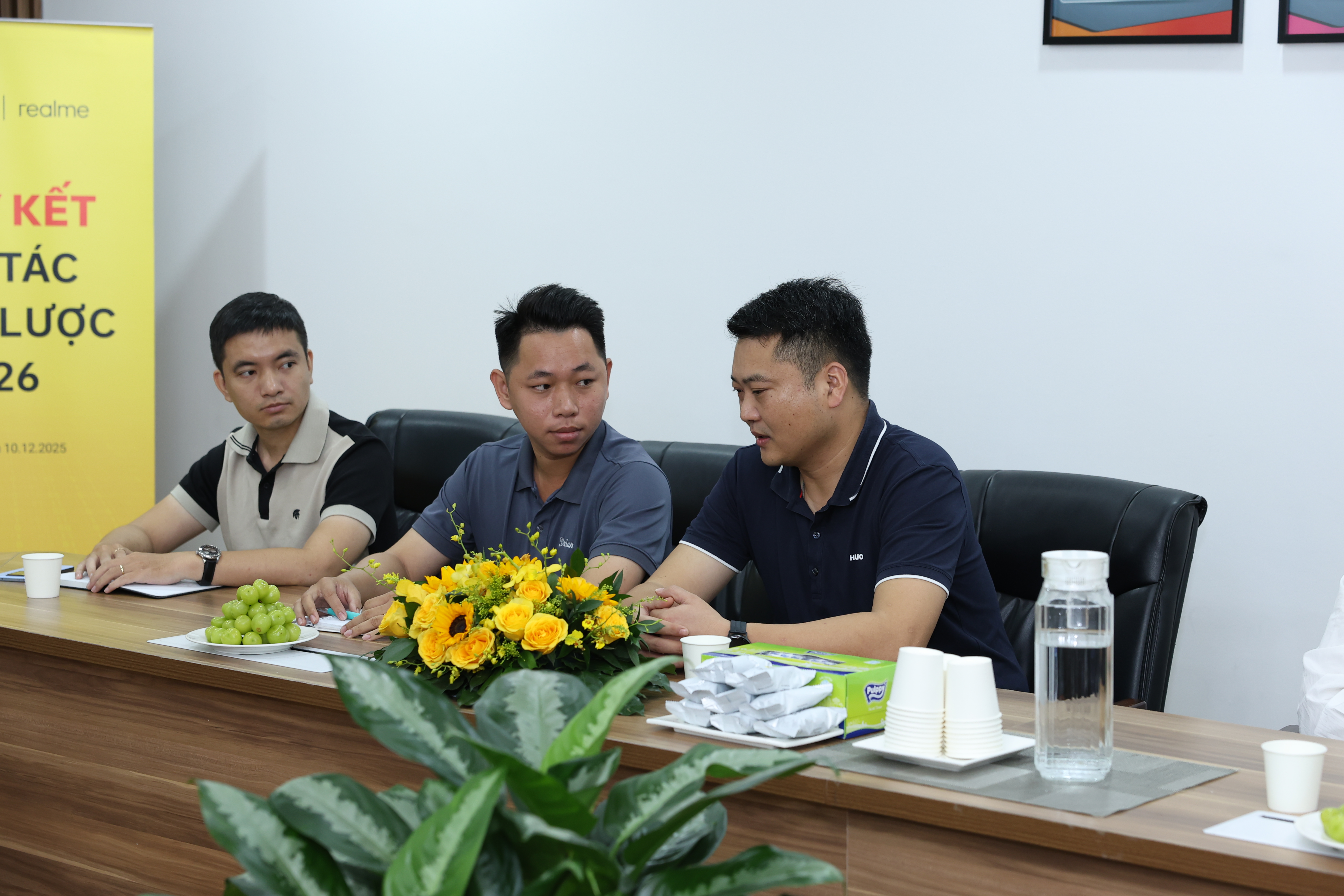 Thế Giới Di Động Và Realme