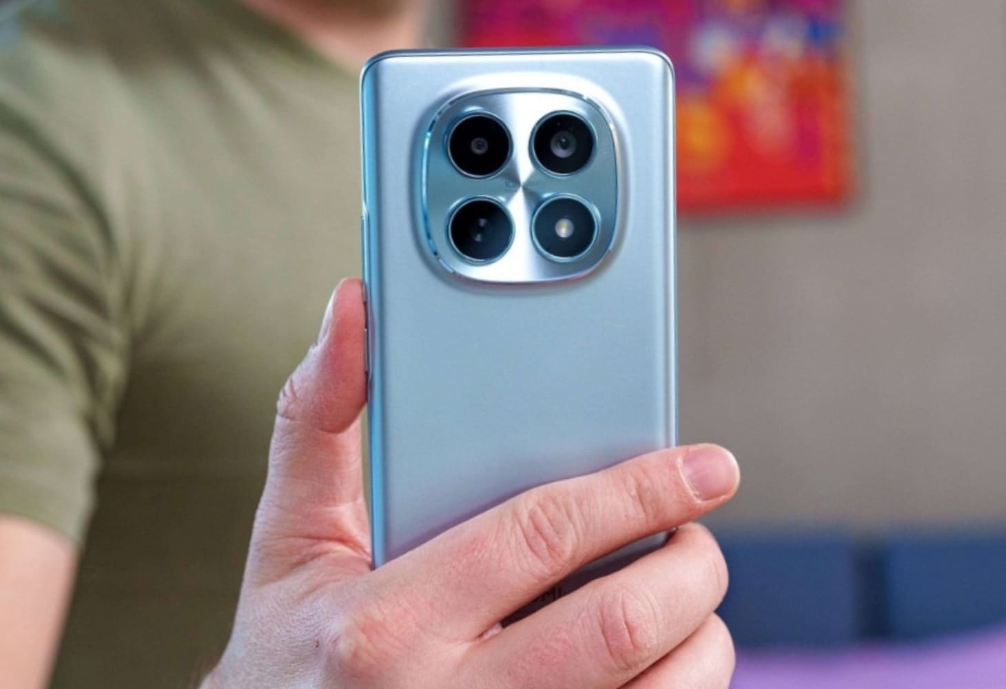 Xiaomi Redmi Note 15 có thiết kế hiện đại, mỏng nhẹ