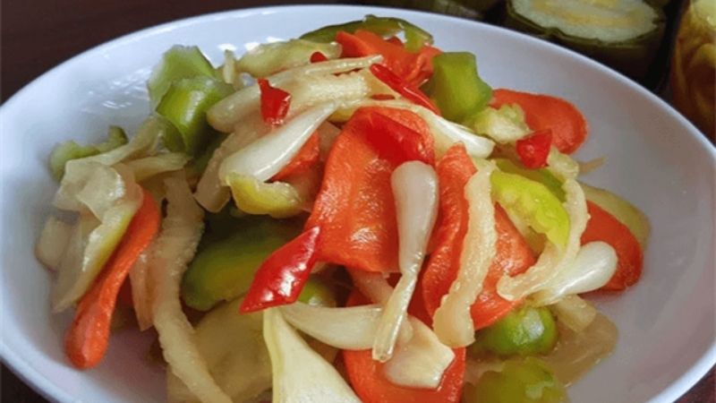 Bộ ba quen thuộc gồm củ kiệu, cà rốt, đu đủ