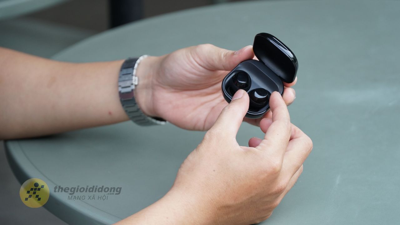 Vì sao Galaxy Buds Series là trợ lý AI không thể thiếu của người bận rộn?