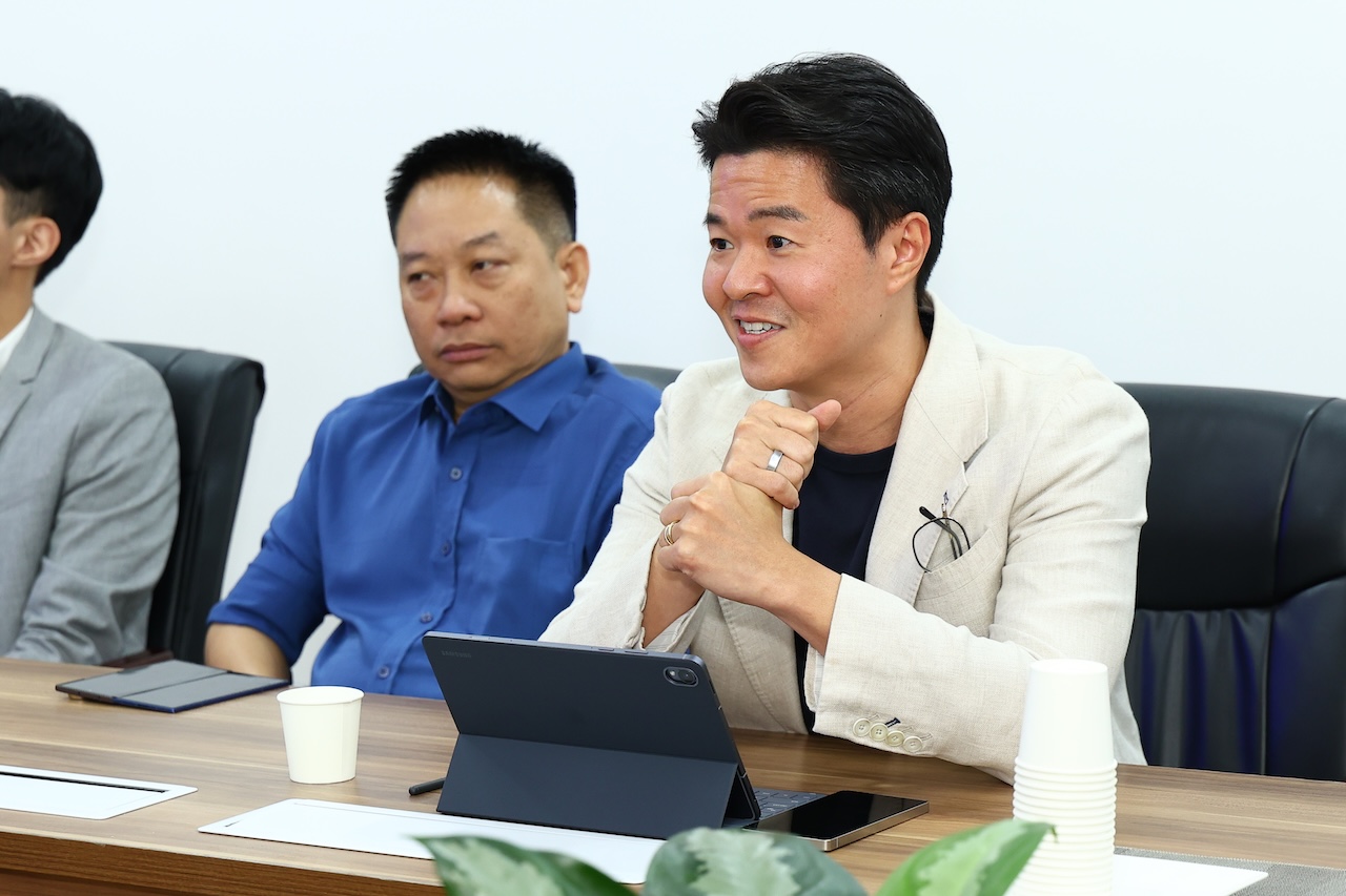 Thế Giới Di Động Và Samsung