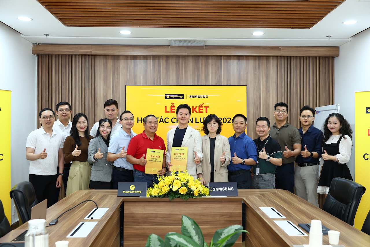 Thế Giới Di Động Và Samsung