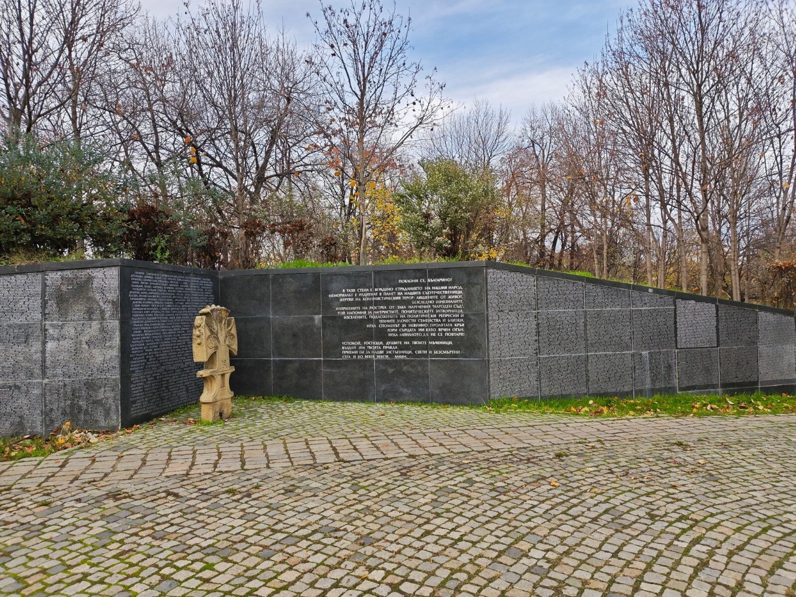 Trên Tay Poco F8 Pro: Flagship Killer Giá Rẻ Với Snapdragon Và Camera Telephoto 2.5X