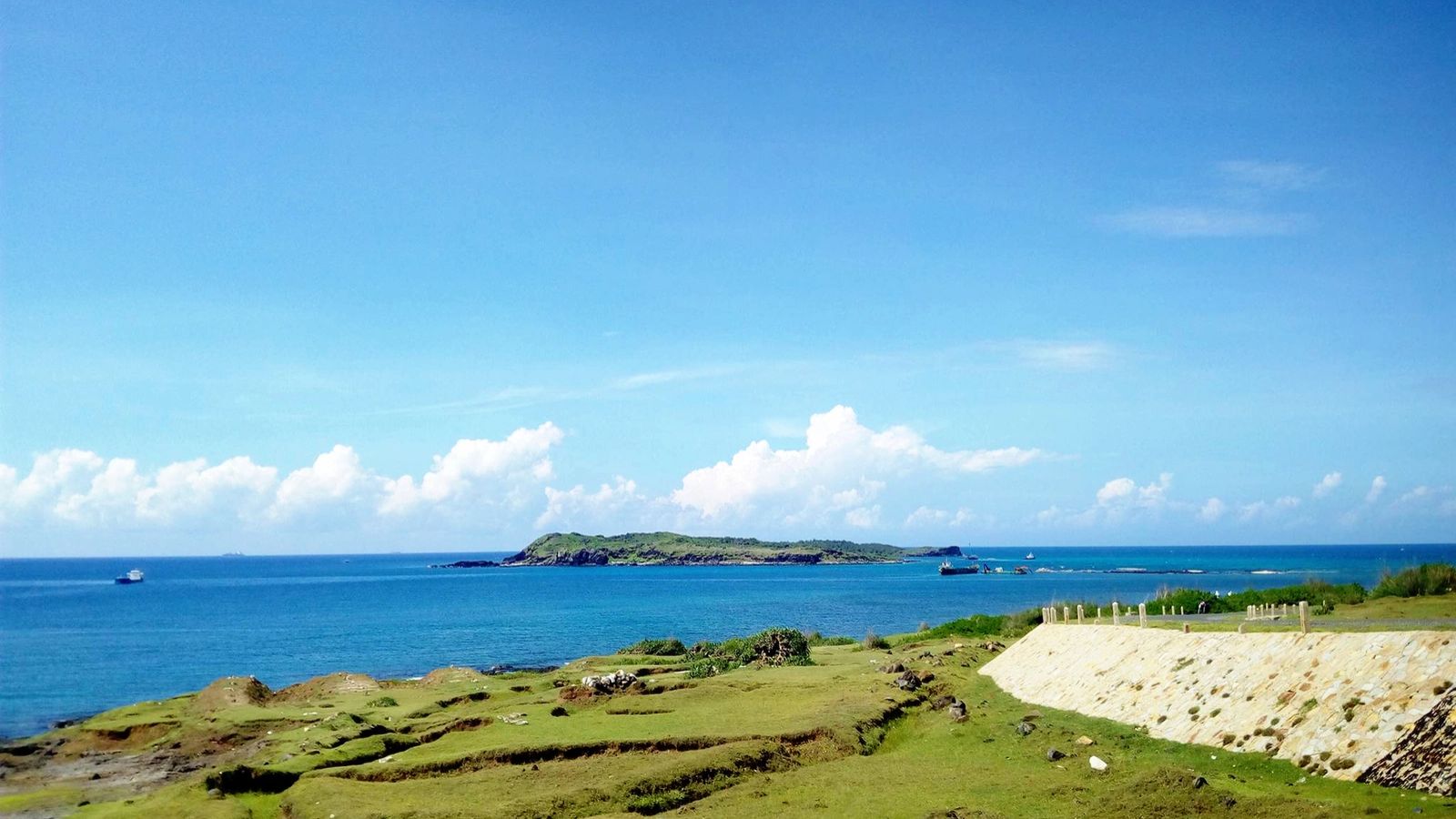 Khung cảnh đảo Ph&uacute; Qu&yacute;